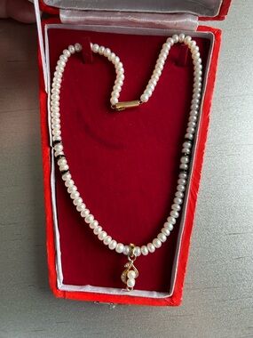 Pearl Drop Necklace with Gold Accent Elegant and Beautiful— MOTHERS DAY GIFT